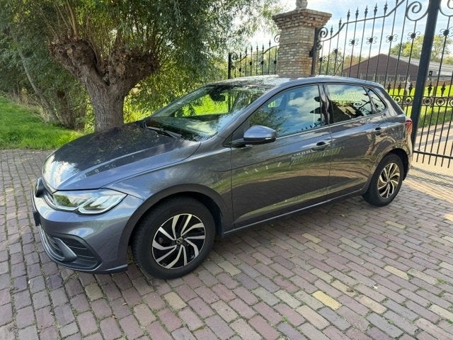 Volkswagen Polo 1.0 TSI 95pk 2022 SMOKE GREY, Auto's, Voorwielaandrijving, Stof, Zwart, 1072 kg