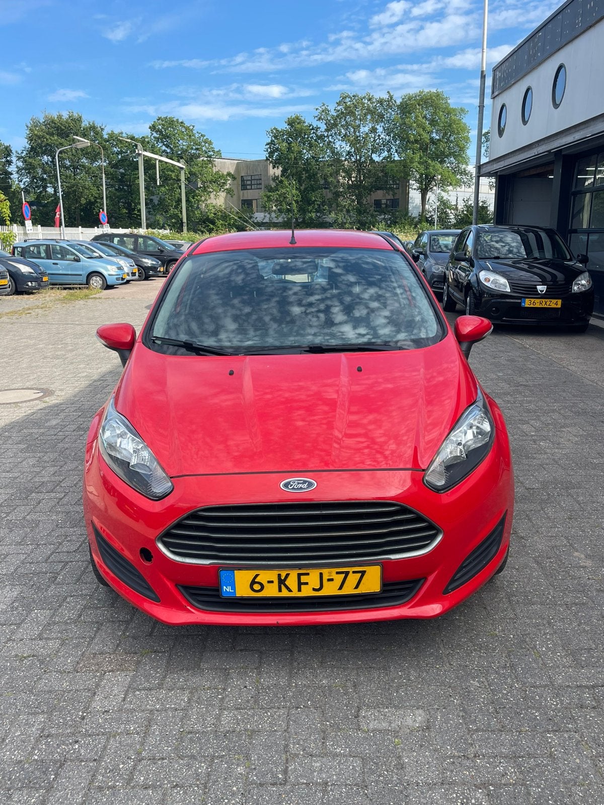 Ford Fiësta 1.0 48KW/65PK 5D 2013 Rood, Auto's, 40 €/maand, 525 kg, 23 km/l, Origineel Nederlands