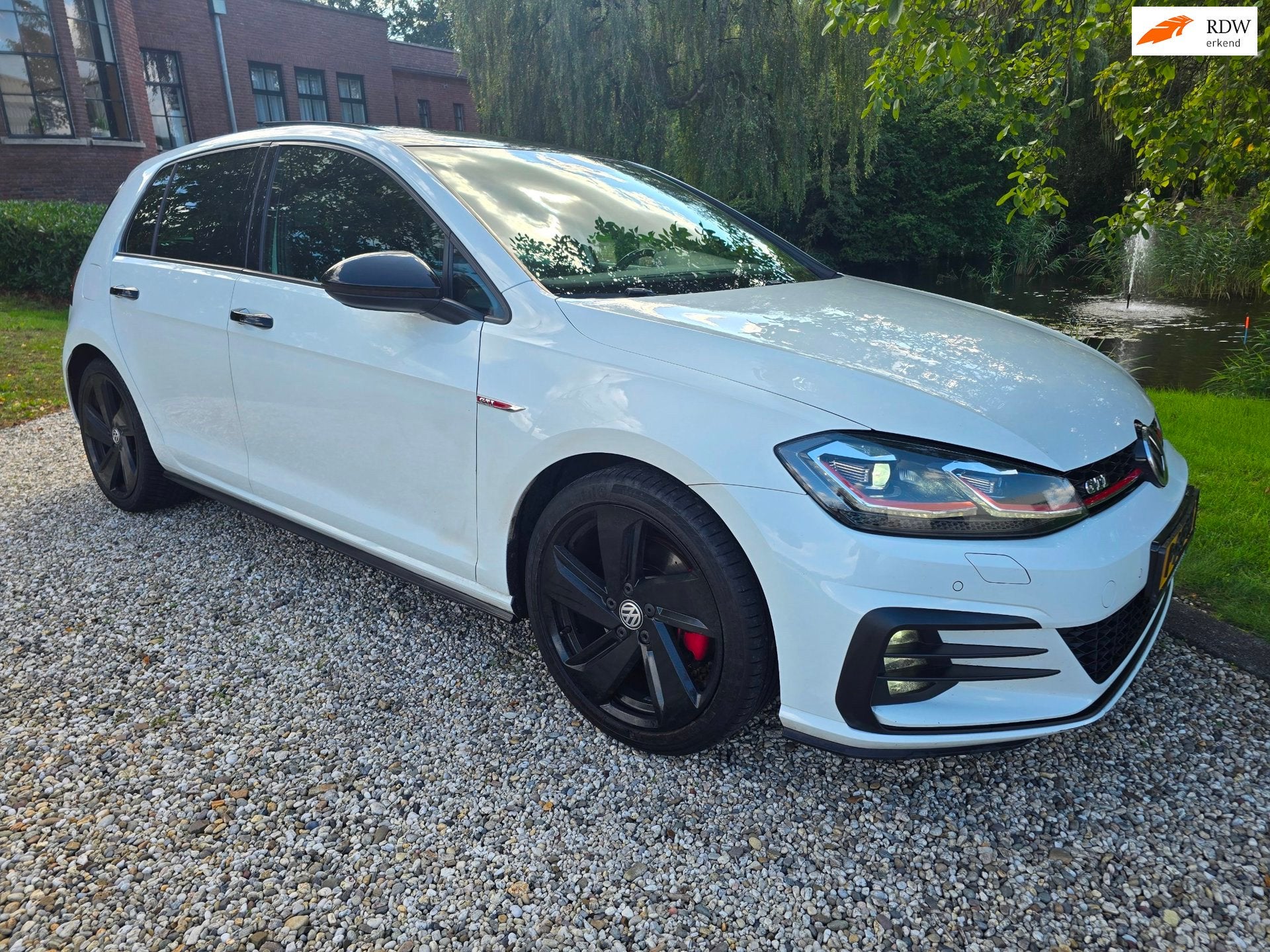 Volkswagen Golf 2.0 TSI GTI Performance Automaat Schuifdak X, Gebruikt, Euro 6, 4 cilinders, Wit