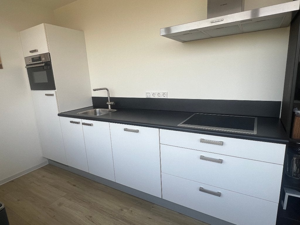 Bribus Keuken met Bosch Inbouwapparaten, Ophalen, Gebruikt, Wit, Enkelwandige keuken