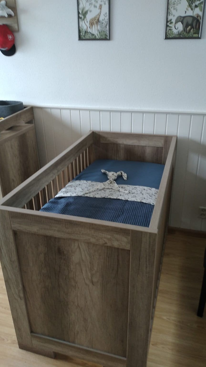 Kidsmill Ledikant olwood Brent, Ophalen, Gebruikt, Minder dan 140 cm, Matras