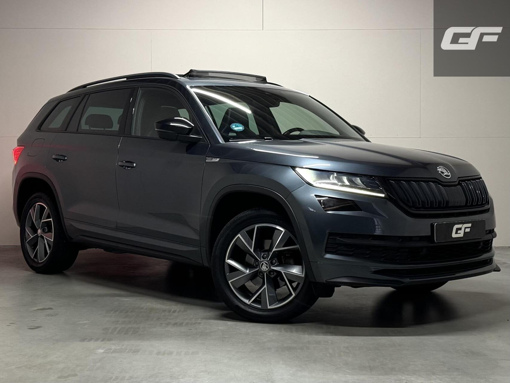Skoda Kodiaq 1.5 TSI Sportline Pano Canton Memory ACC Camera, Auto's, 4 cilinders, 1481 kg, Origineel Nederlands, Bedrijf