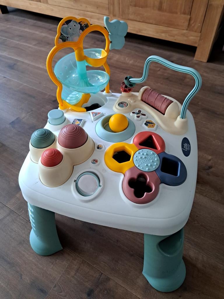 Smoby speeltafel, Kinderen en Baby's, Speelgoed | Speeltafels, Ophalen, Zo goed als nieuw