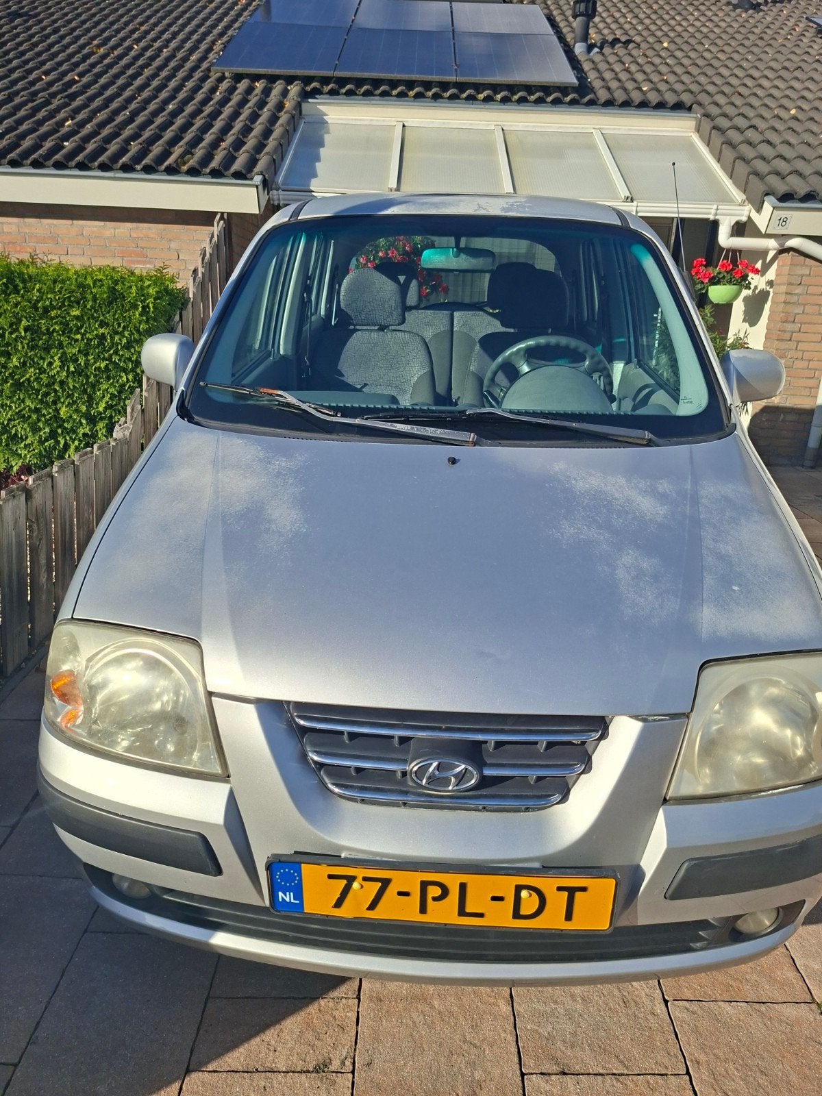 Hyundai Atos 1.1 AUT 2004 Grijs, Auto's, 15 km/l, 31 €/maand, 4 cilinders, Origineel Nederlands