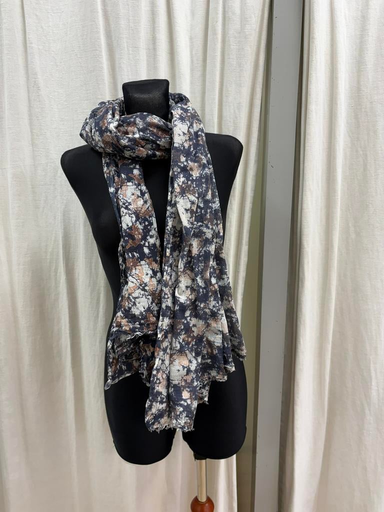 10 Days sjaal, Kleding | Dames, Mutsen, Sjaals en Handschoenen, Ophalen of Verzenden, Zo goed als nieuw, Maat 46/48 (XL) of groter