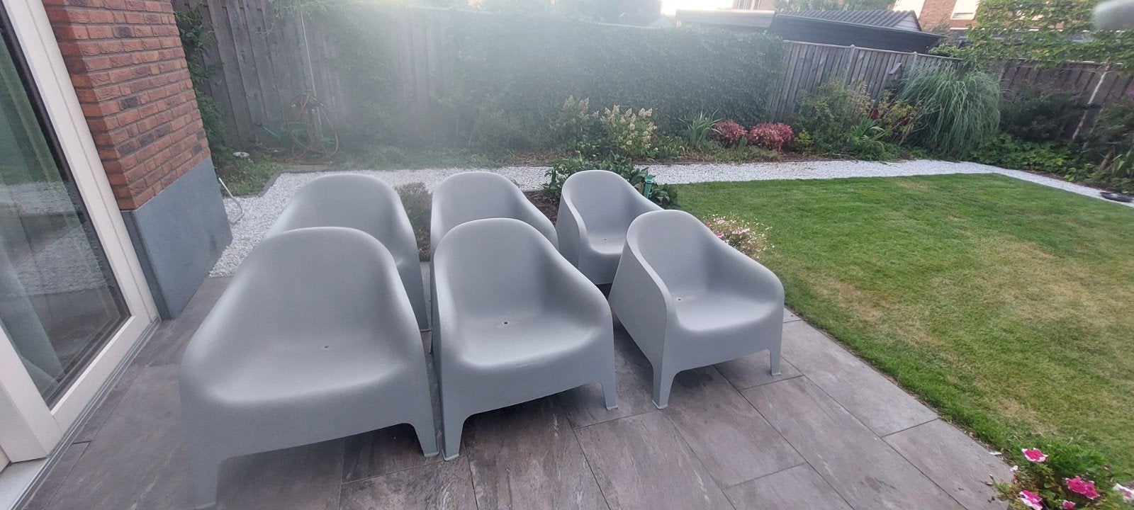 2x IKEA SKARPÖ tuinstoelen grijs, Ophalen, Zo goed als nieuw, Kunststof, Stapelbaar