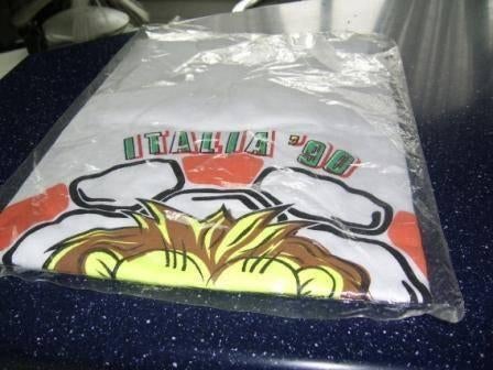 t shirt van wk italie 1990 mt m, Ophalen of Verzenden, Nieuw, Overige binnenlandse clubs, Shirt