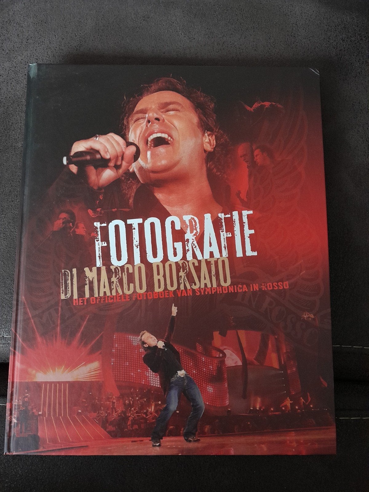 Fotoboek van Marco Borsato Symphonica in Rosso, Boeken, Ophalen of Verzenden, Zo goed als nieuw, Artiest