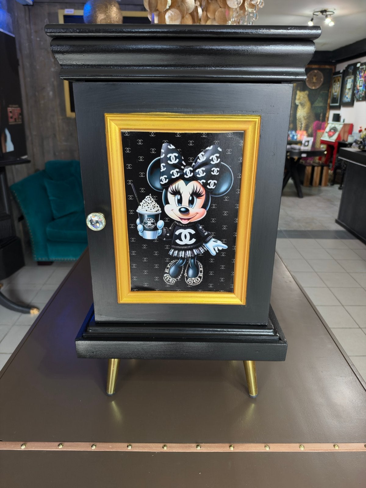 Uniek Chanel Mini Mouse Kastje met Gouden Pootjes, Marlons, Eu, Ophalen of Verzenden, Zo goed als nieuw