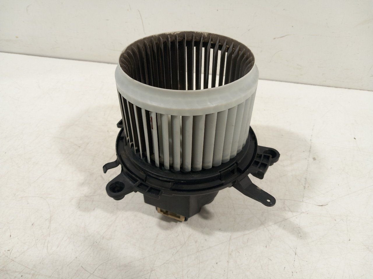Kachel ventilator motor Peugeot 3008, Onderdelen@venauto.nl, Van der Ven Autorecycling B.V., Gebruikt, Ettenseweg 76, 4706 PB Roosendaal, The Netherlands