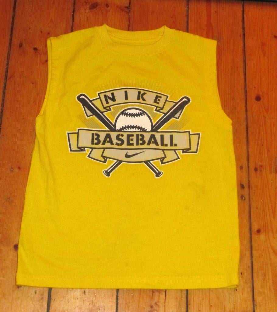 als nieuw Nike shirt maat 104 -110, NIKE, Ophalen of Verzenden, Zo goed als nieuw, Shirt of Longsleeve