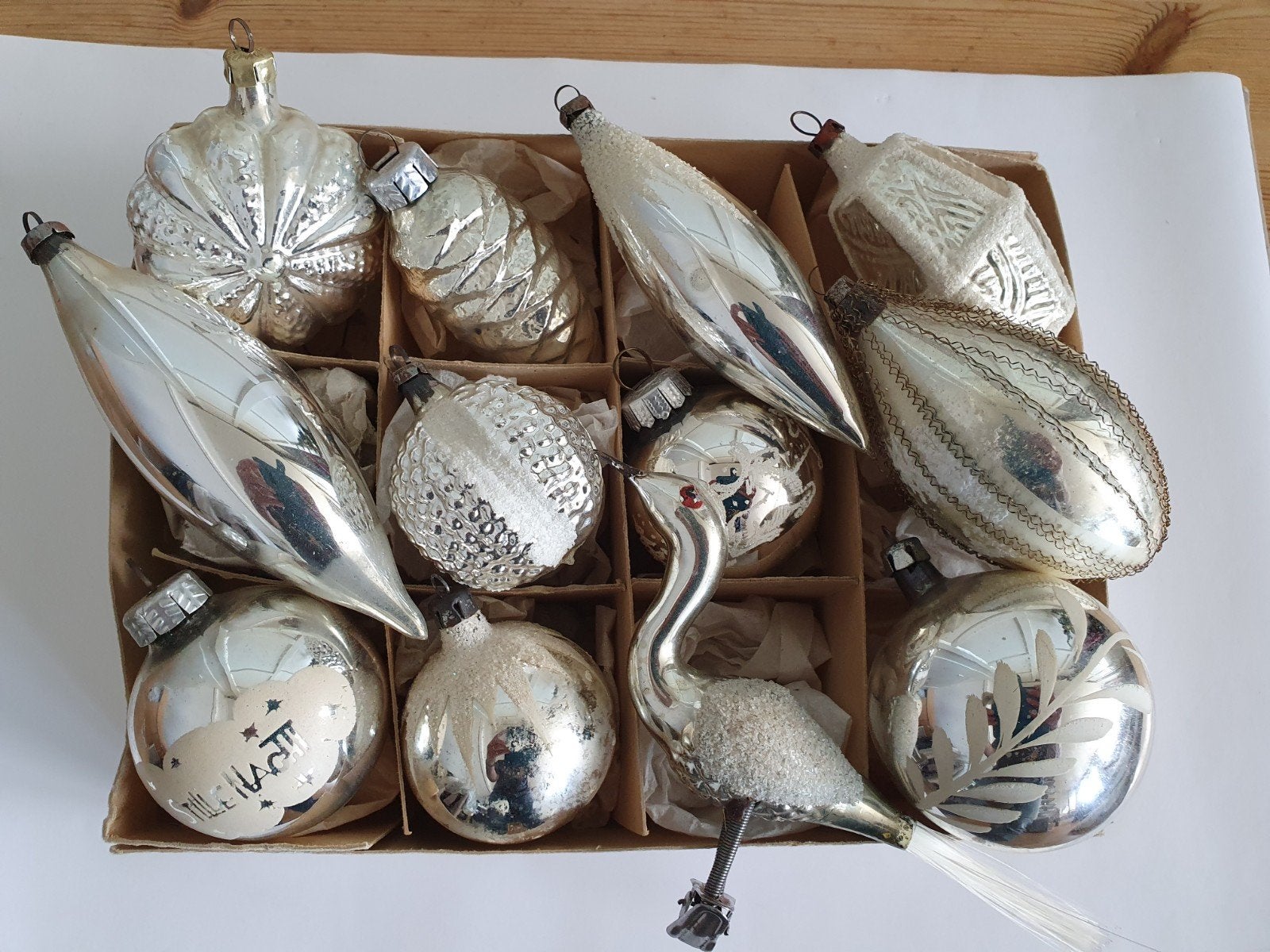 12 st oude glazen kerstballen zilverkleurig vogel pegel, Ophalen of Verzenden, Gebruikt