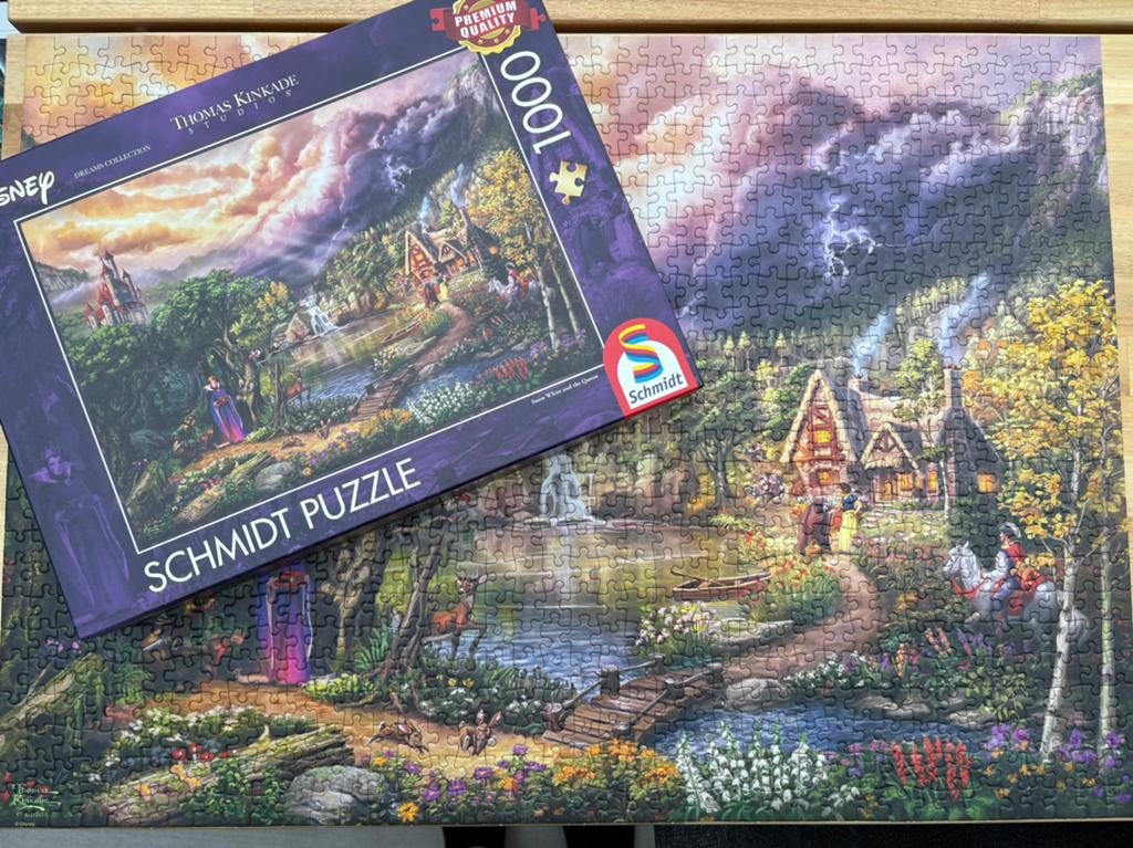 Disney Puzzel 1000 Stuks Sneeuwwitje Thomas Kinkade Schmidt, Ophalen of Verzenden, 500 t/m 1500 stukjes, Gebruikt, Legpuzzel