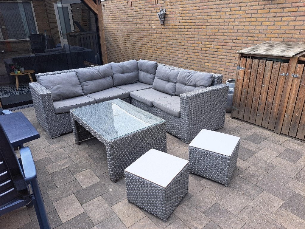 loungeset, Ophalen, 5 zitplaatsen, Kunststof, Gebruikt
