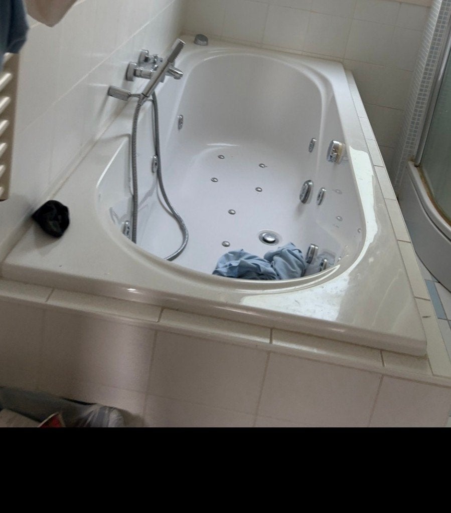 Luxury Bathtub with Automatic Control, Verzenden