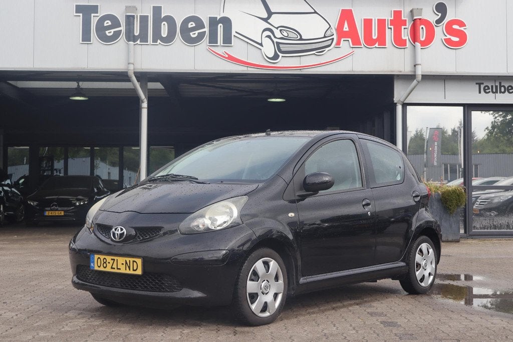 Toyota Aygo 1.0-12V + | Elektrisch pakket | Radio-Cd | Nieuw, Voorwielaandrijving, Stof, Gebruikt, 4 stoelen