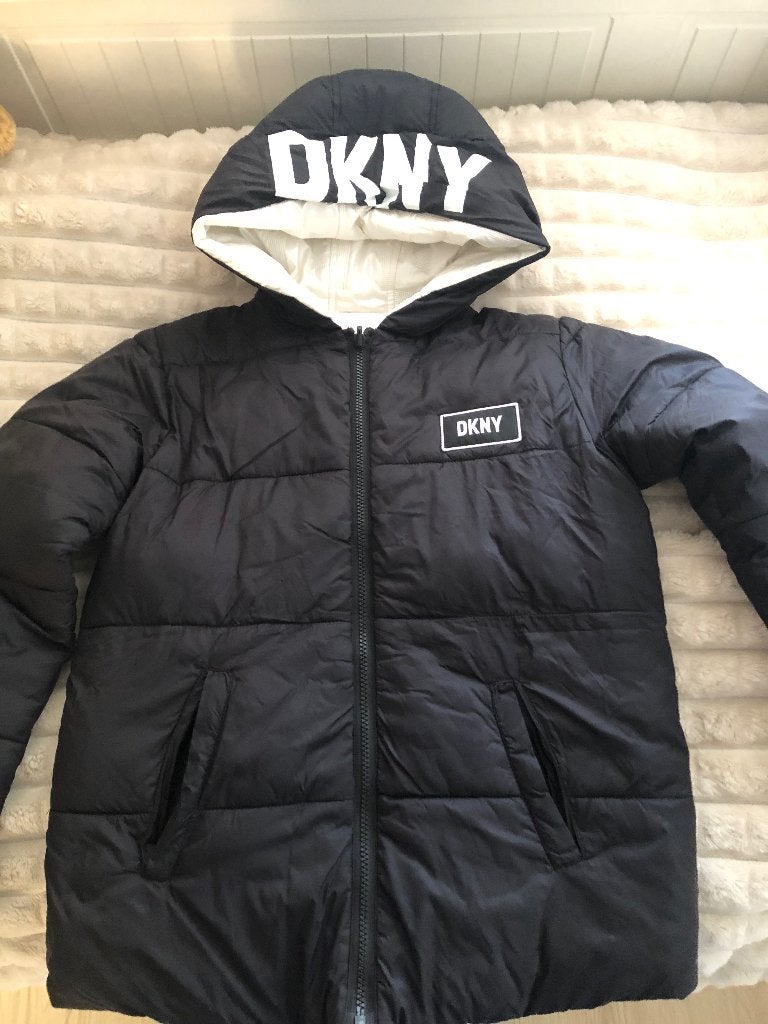 DKNY jas, Meisje, Ophalen of Verzenden, Zo goed als nieuw, Jas