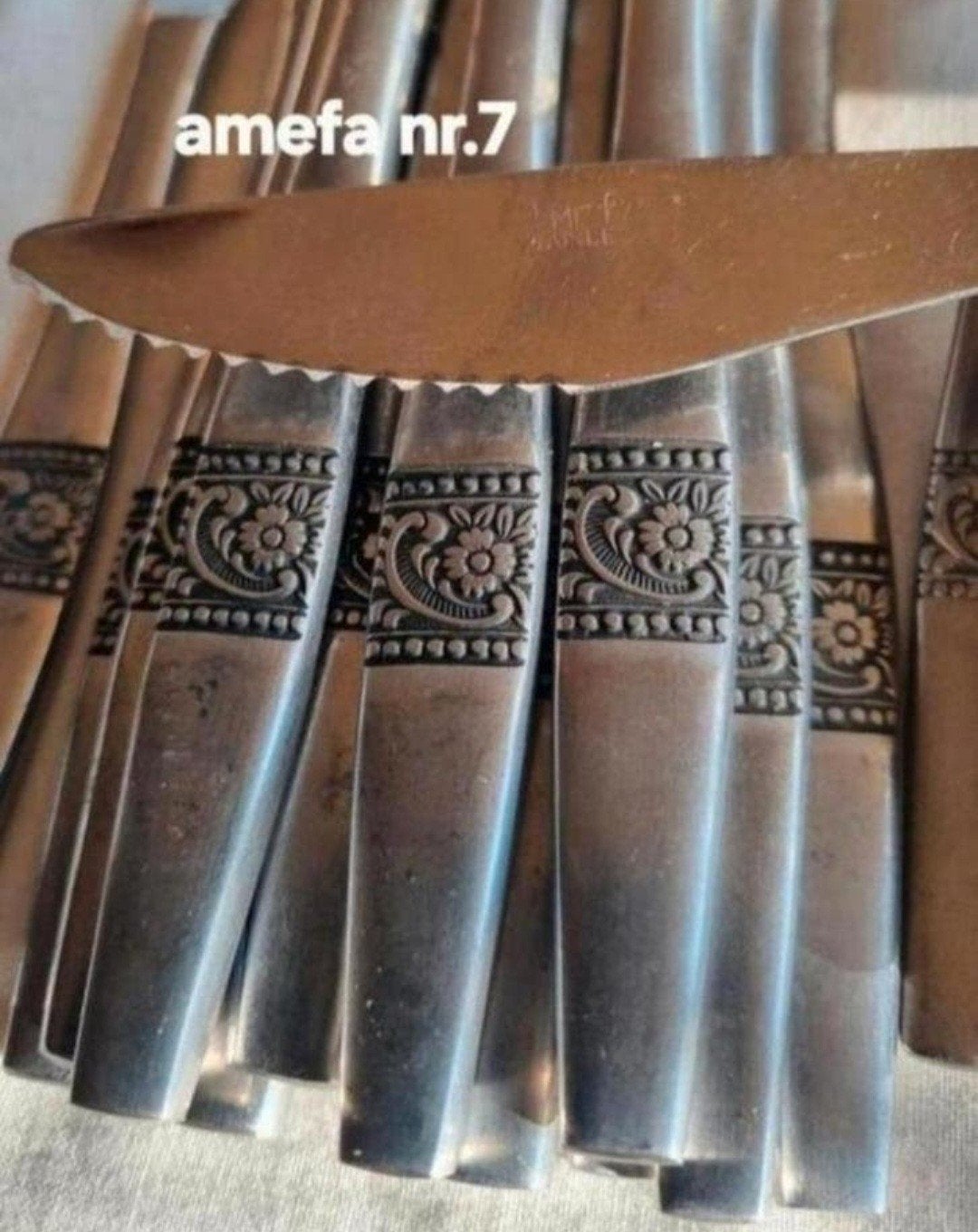 Bestek Amefa Stainless relief margrieten parel randjes, Ophalen of Verzenden