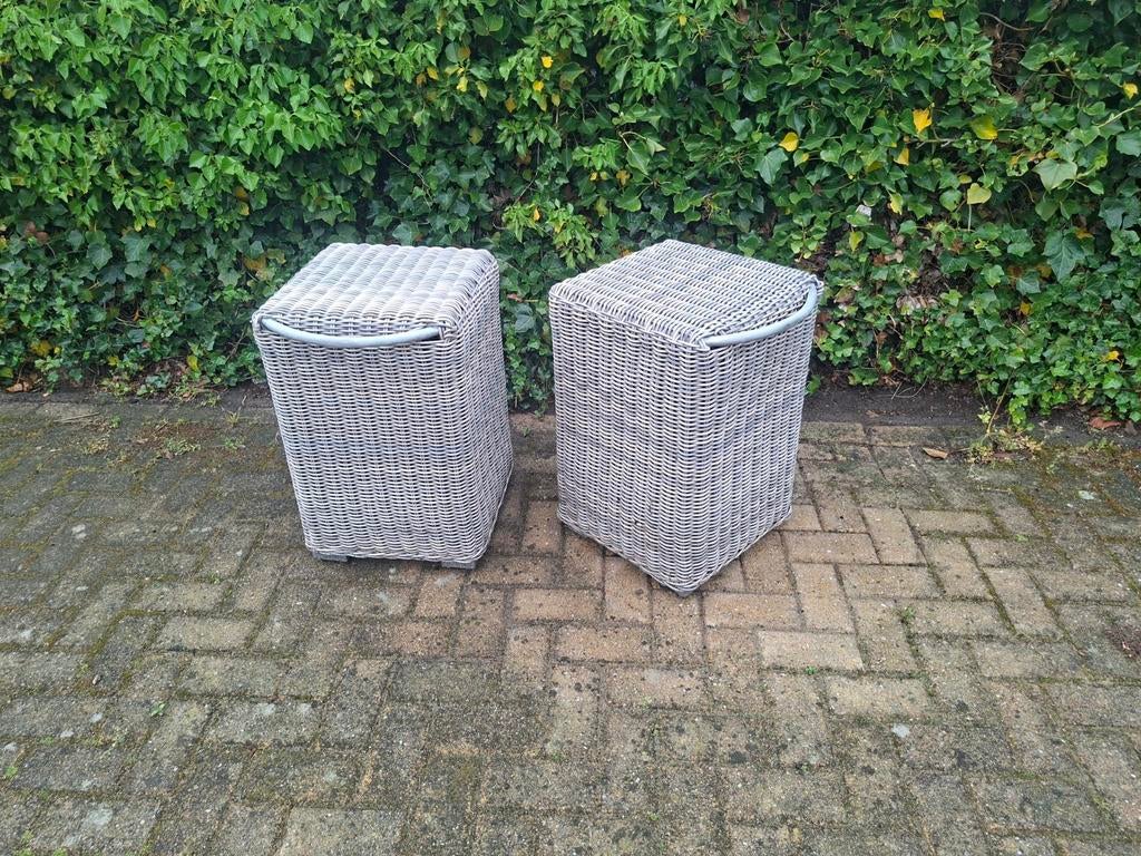 2 Satelliet krukken, Ophalen, Gebruikt, Kunststof