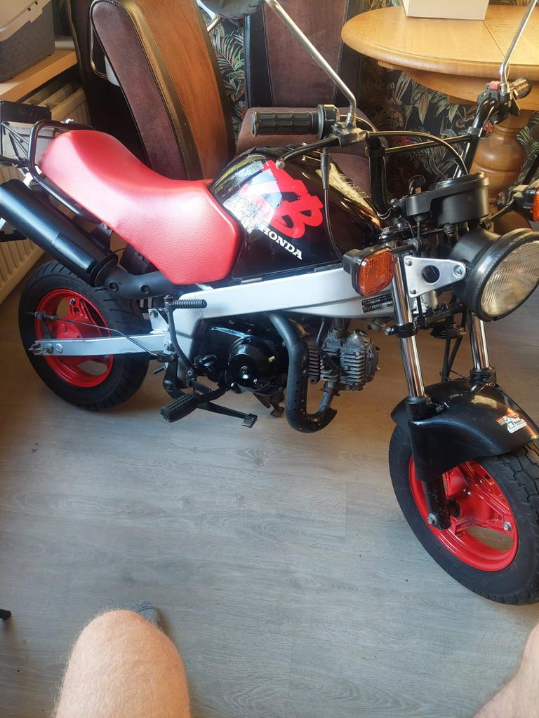 Tekoop Honda zb 50 uit 1988, Ophalen, Overige modellen, Maximaal 45 km/u, Zo goed als nieuw