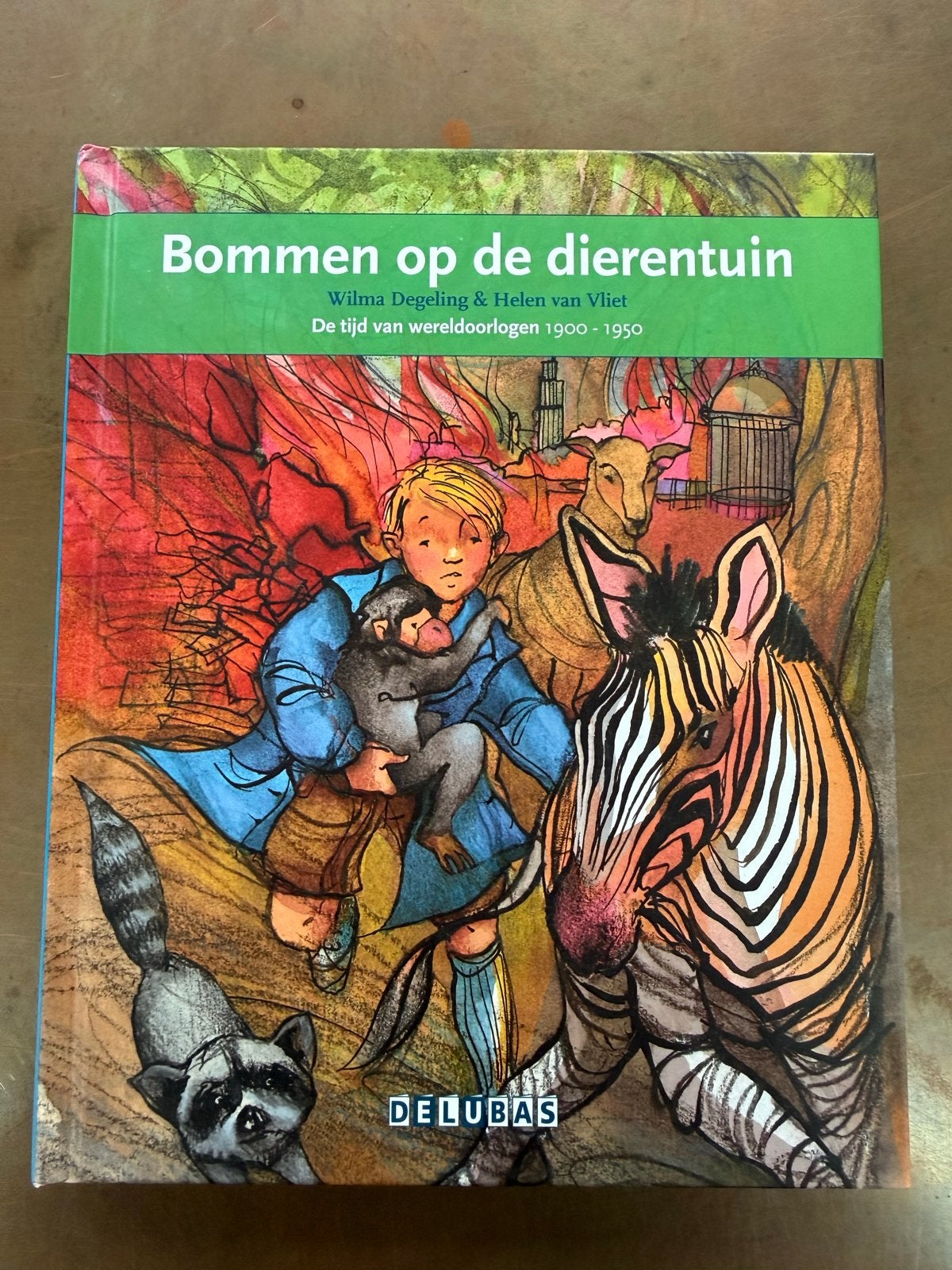 Bommen op de dierentuin - Wilma Degeling & Helen van Vliet, Ophalen of Verzenden, Zo goed als nieuw, Non-fictie