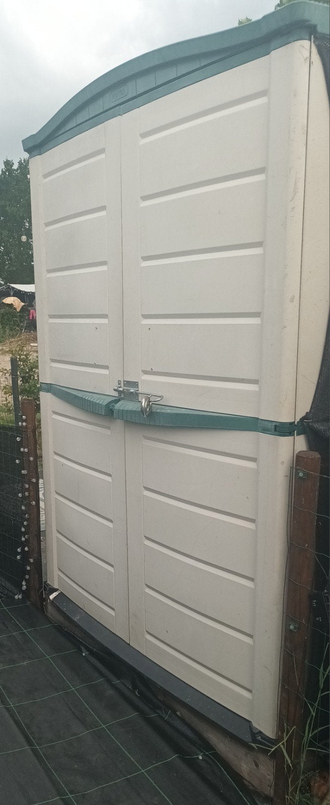 Keter huisje met douche, Ophalen of Verzenden, Kunststof, Overige typen