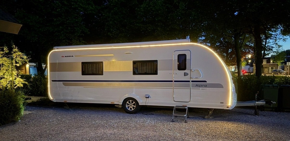 Adria Alpina 663 HT - Luxe, Mover, Airco, Luifel, BOM VOL., Caravans en Kamperen, Caravans, Rondzit, Airco, Particulier, Adria