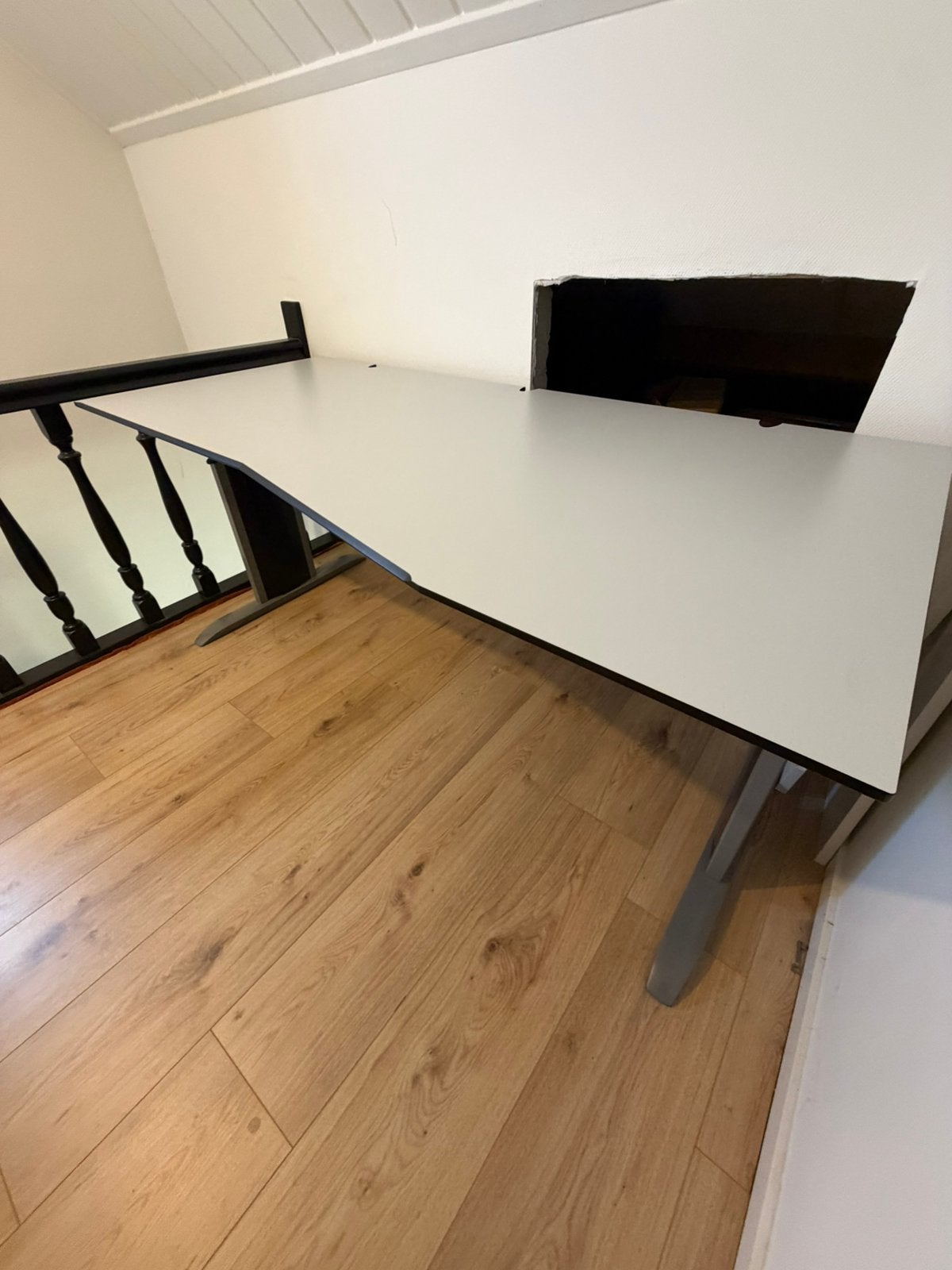 Kantoor bureau in zeer nette staat. Weg voor weinig., Huis en Inrichting, Ophalen, Zo goed als nieuw