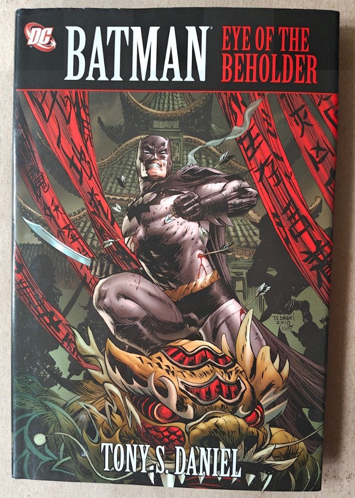 Batman Eye of the Beholder HC (2011 DC), Boeken, Strips | Comics, Eén comic, Ophalen of Verzenden, Zo goed als nieuw, Amerika