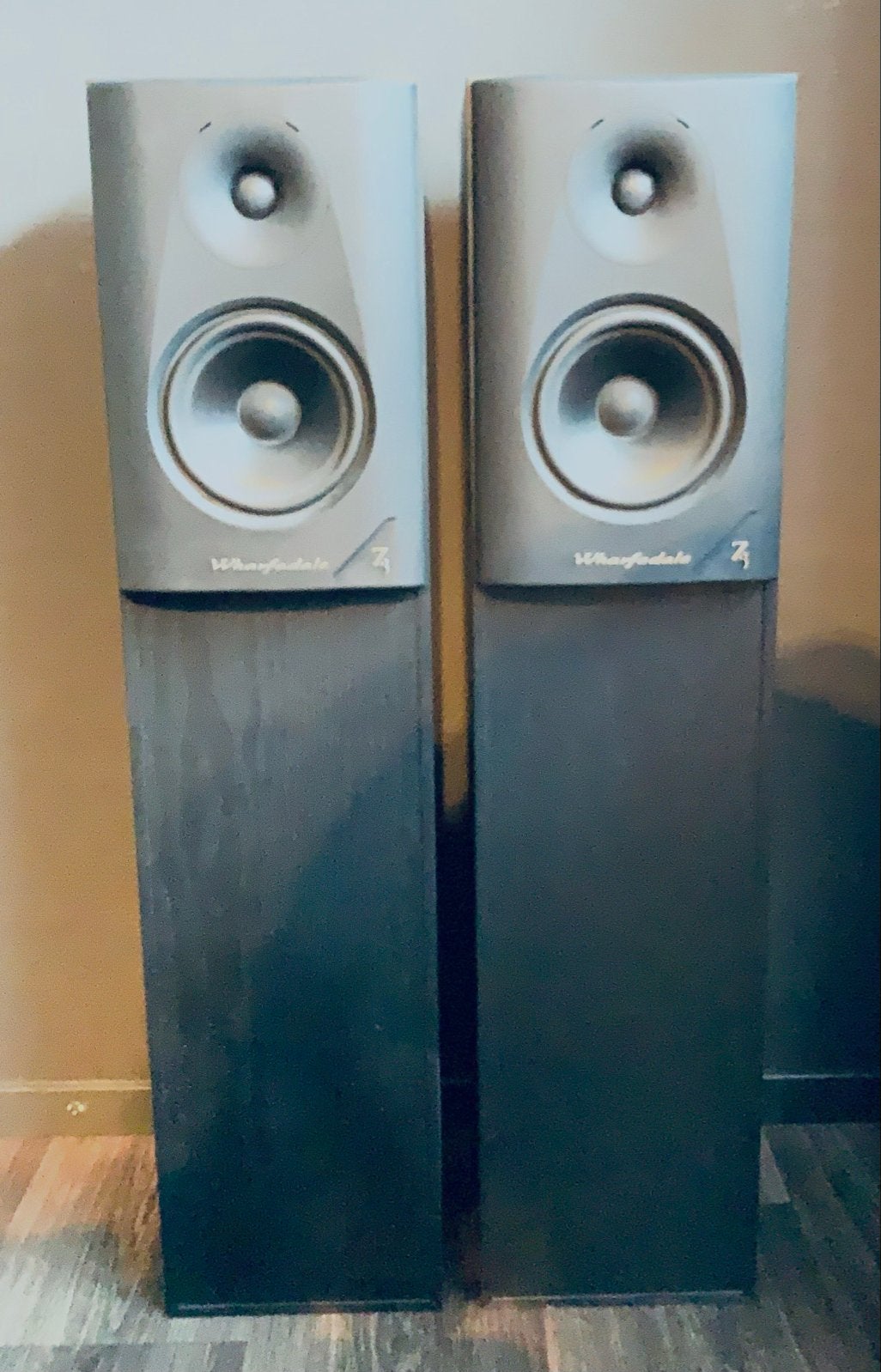 Wharfedale Z4 Vloerstaande Luidsprekers Uitstekende Staat