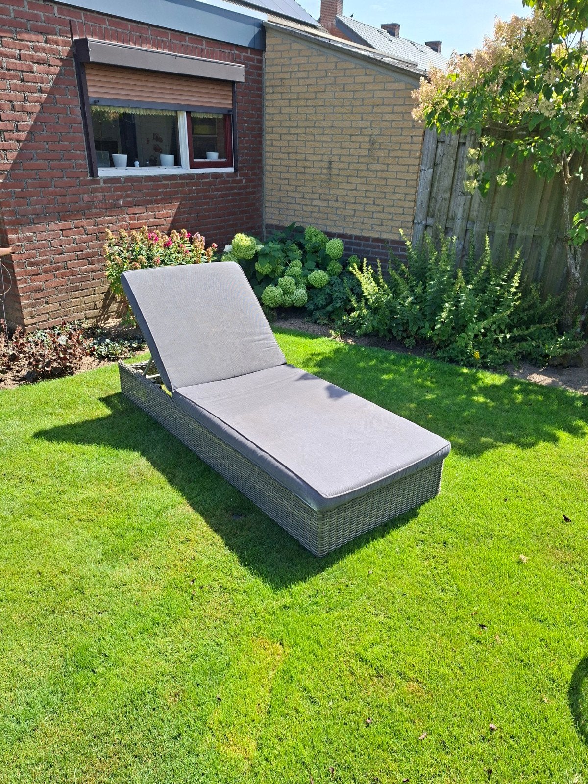 Ligbed breed 75 cm, lang 2 meter, hoogte 30 cm., Ophalen, Zo goed als nieuw, Rotan