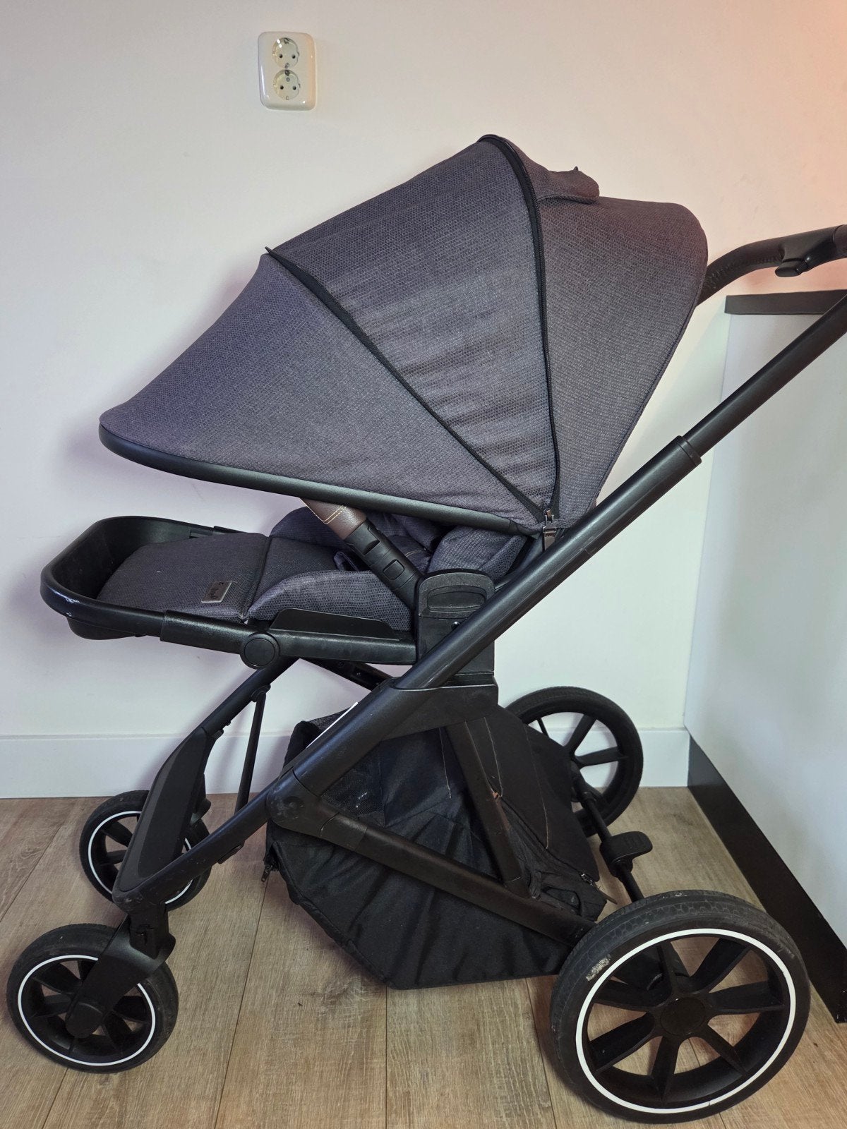 Qute kinderwagen met voetenzak, Ophalen, Gebruikt, Kinderwagen, Overige merken