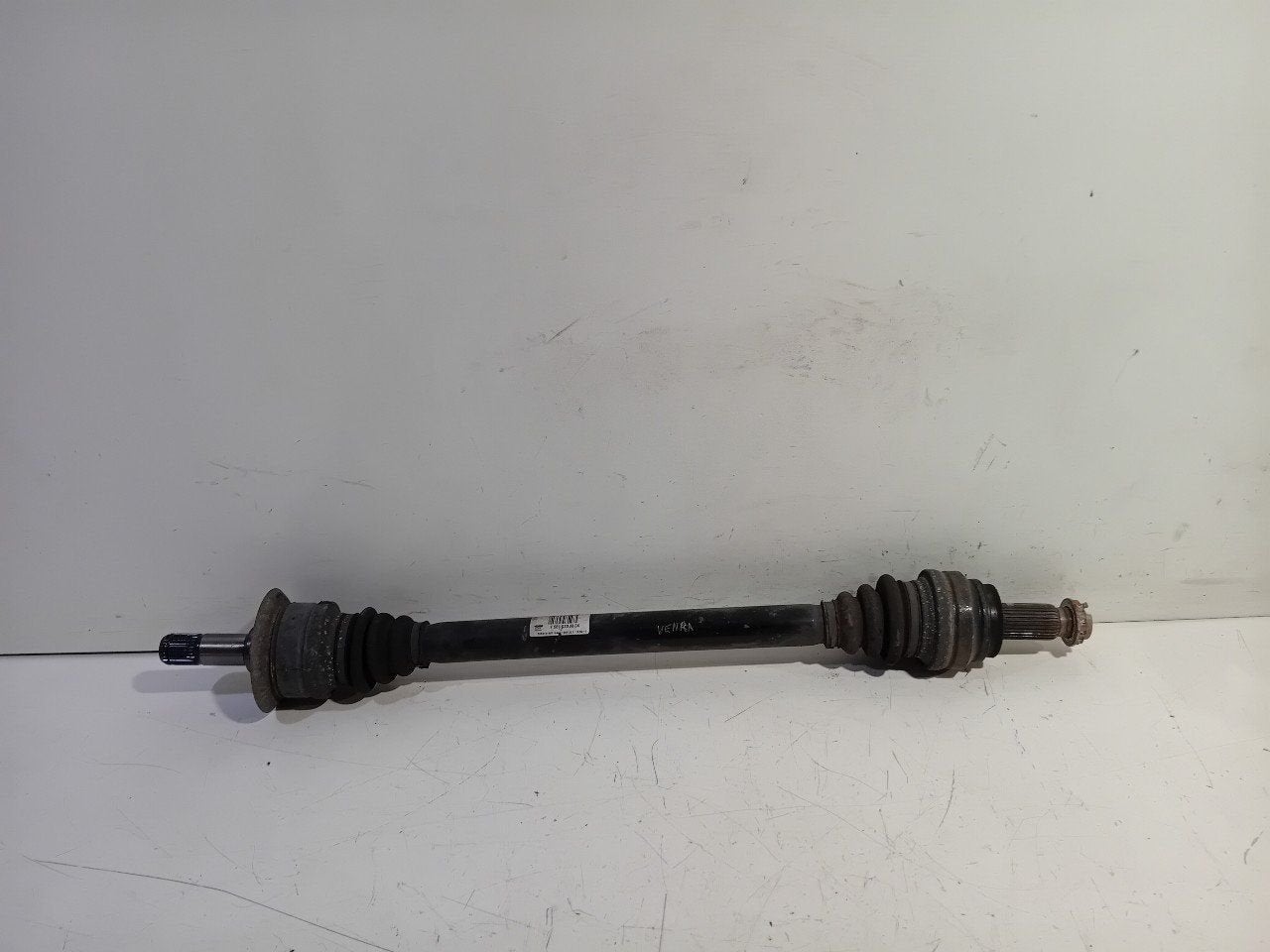 Aandrijfas rechts achter BMW 5 serie, Onderdelen@venauto.nl, Van der Ven Autorecycling B.V., Gebruikt, Ettenseweg 76, 4706 PB Roosendaal, The Netherlands