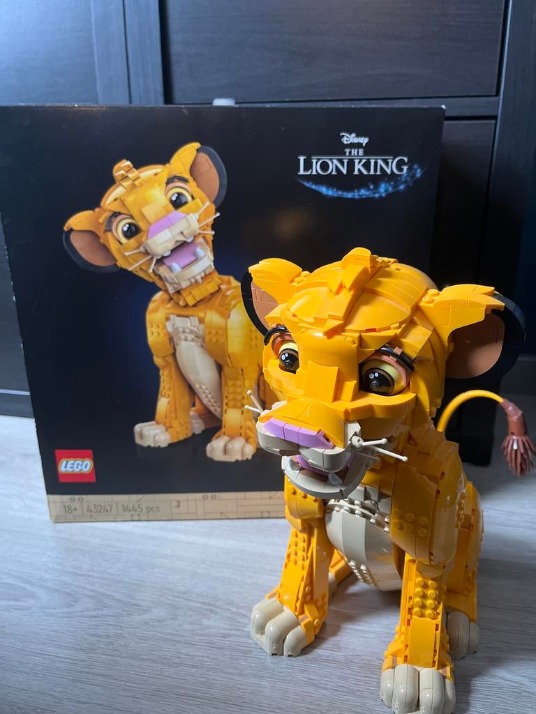 Lego Disney The Lion King Simba (43247) compleet, Lego, Ophalen of Verzenden, Zo goed als nieuw, Disney