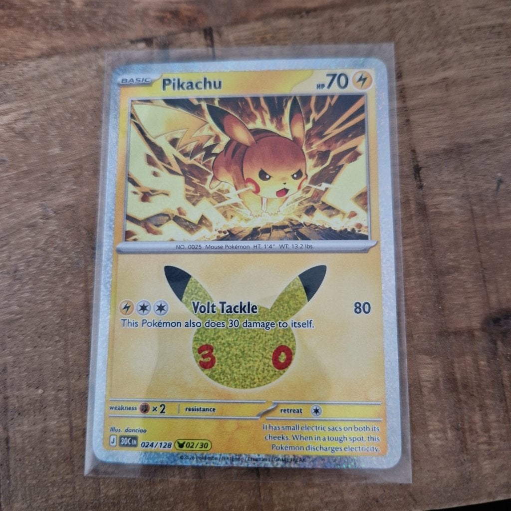 Pikachu - 024/128 - 30th anniversary, Ophalen, Nieuw, Losse kaart, Foil