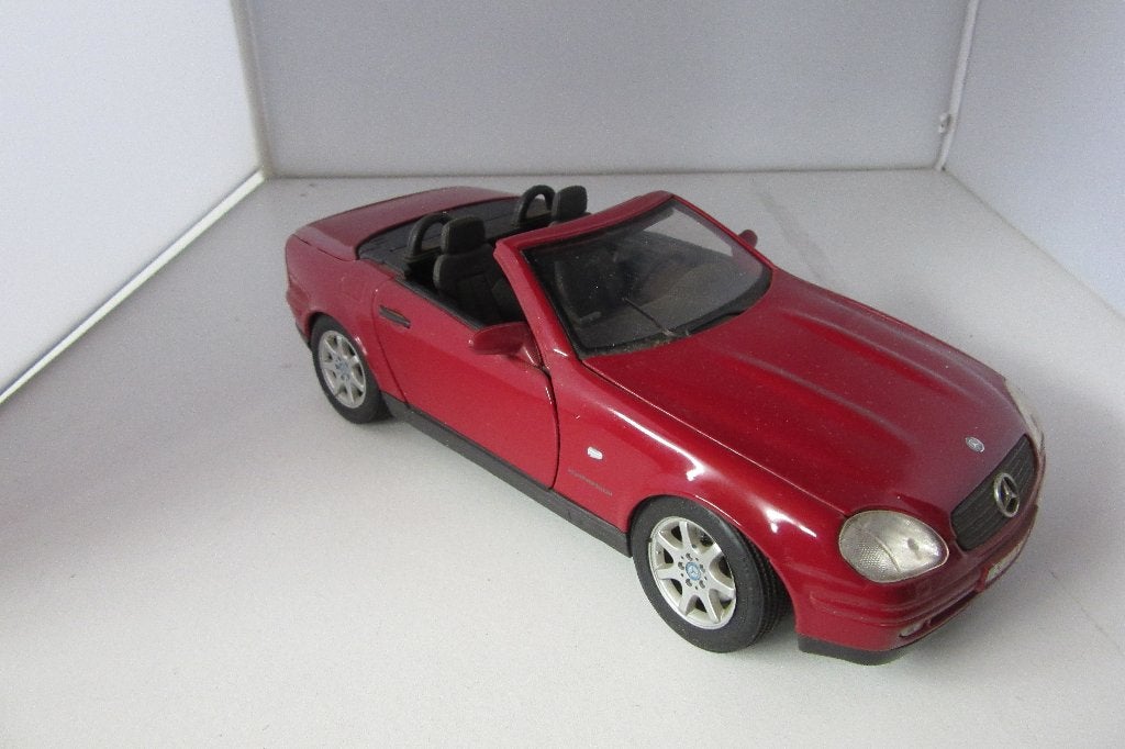 Mercedes SLK 230 Cabrio 1;18, Ophalen of Verzenden, Zo goed als nieuw, Auto, Maisto