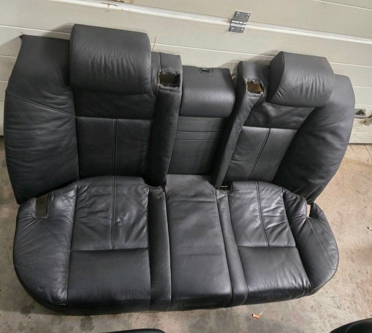 Gezocht achterbank bmw e38, kleur zwart, Auto-onderdelen, Ophalen of Verzenden, Nieuw, BMW