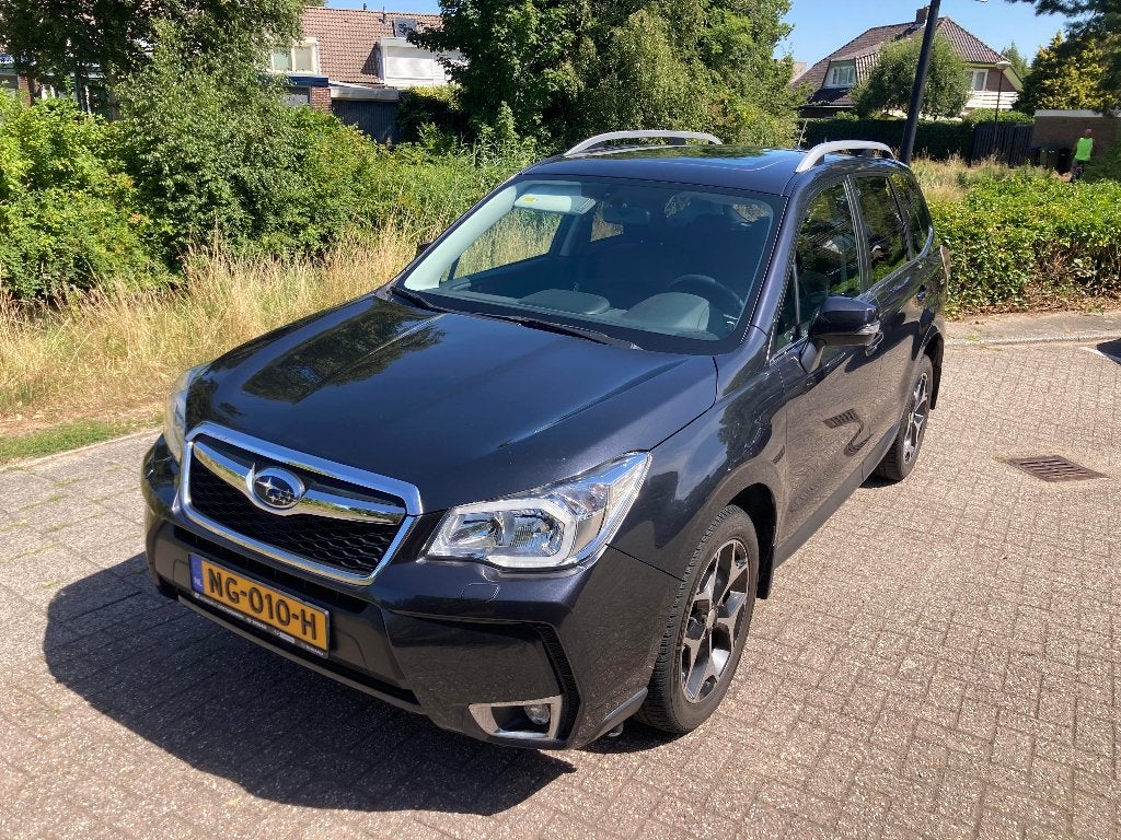 Subaru Forester 2.0XT 241pk AWD Lineartonic CVT 2014 Grijs, Auto's, Subaru, Automaat, Zwart, 4 cilinders, Zwart
