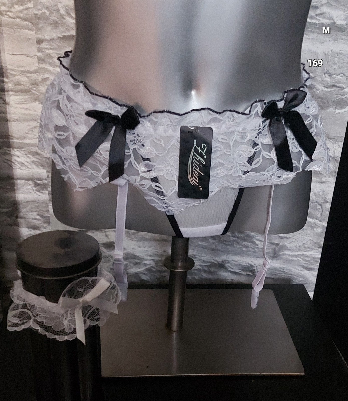 Witte kanten string /jarretelgordel met strikjes, Kleding | Dames, Ophalen of Verzenden, Wit, Overige typen