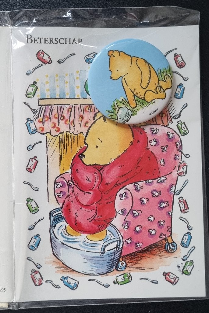 Disney Winnie de Poeh BUTTON (op kaart) = Nieuw, Verzamelen, Disney, Verzenden, Winnie de Poeh of vrienden, Nieuw, Papier, Kaart of Schrift