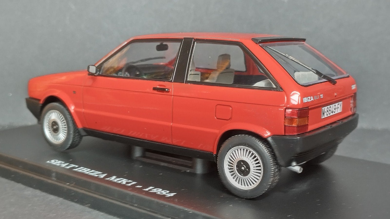 Seat Ibiza mk1 1984 1:24 Altaya Ixo Pol, Overige merken, Auto, Verzenden, .