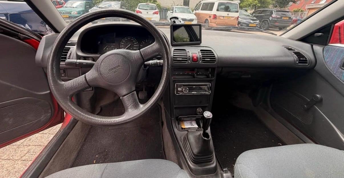 Mazda 323 1.6 I F GLX 16V U9 1993 Rood, foto 7