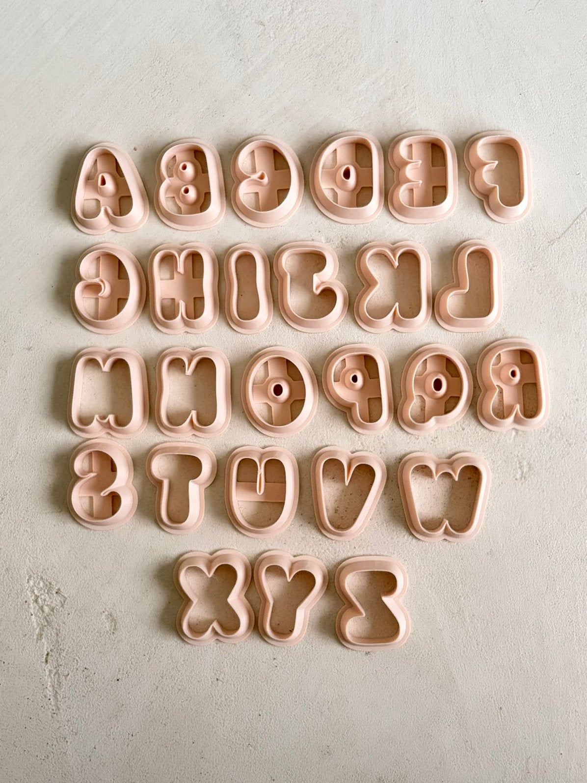 Alfabeth letters klei vormen fimo klei polymeerklei, Hobby en Vrije tijd, Ophalen of Verzenden, Zo goed als nieuw