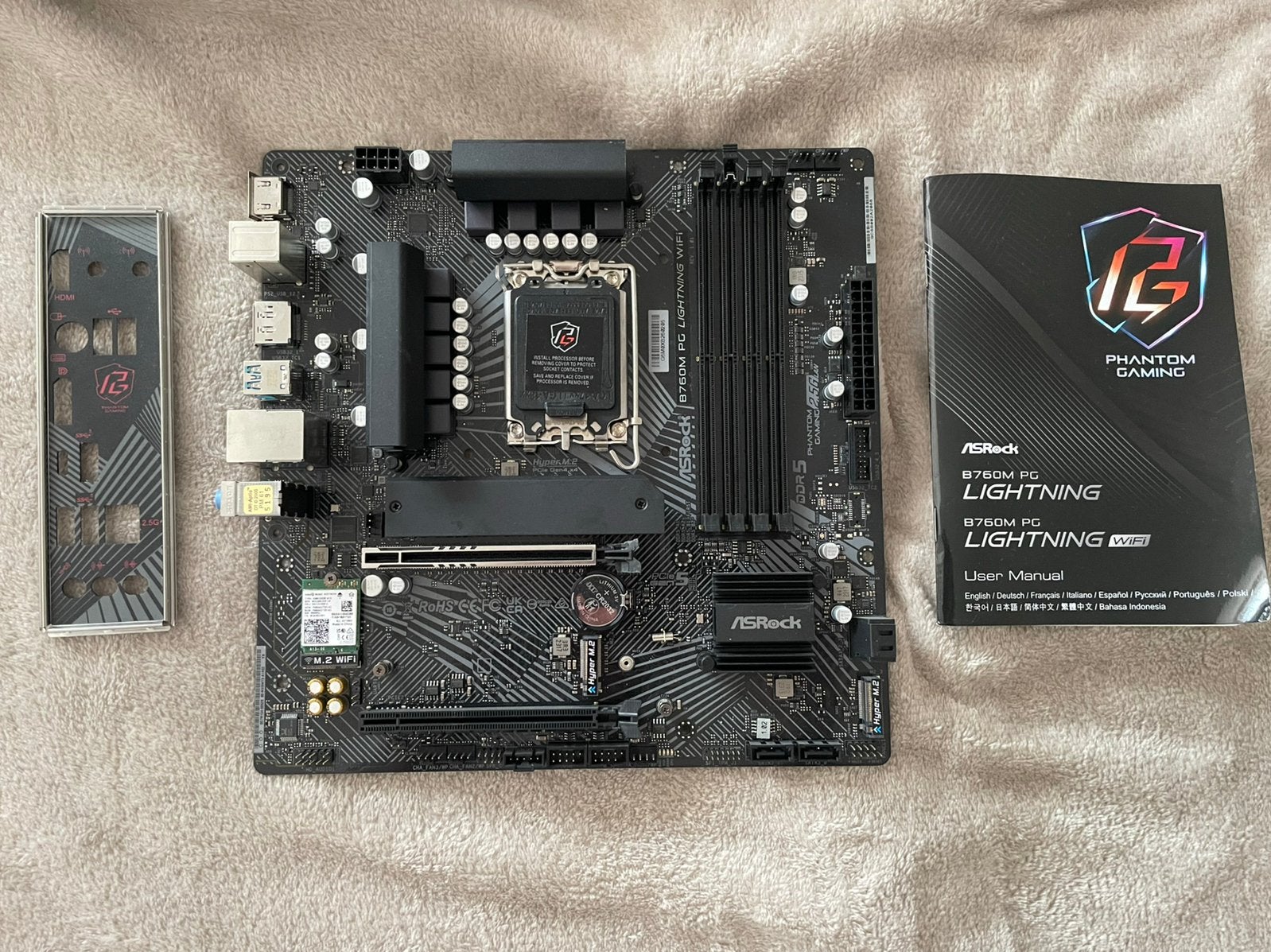 ASROCK B760M PG Lightning WiFi evt ruil tegen LGA1200, Ophalen, Zo goed als nieuw, Intel, DDR5