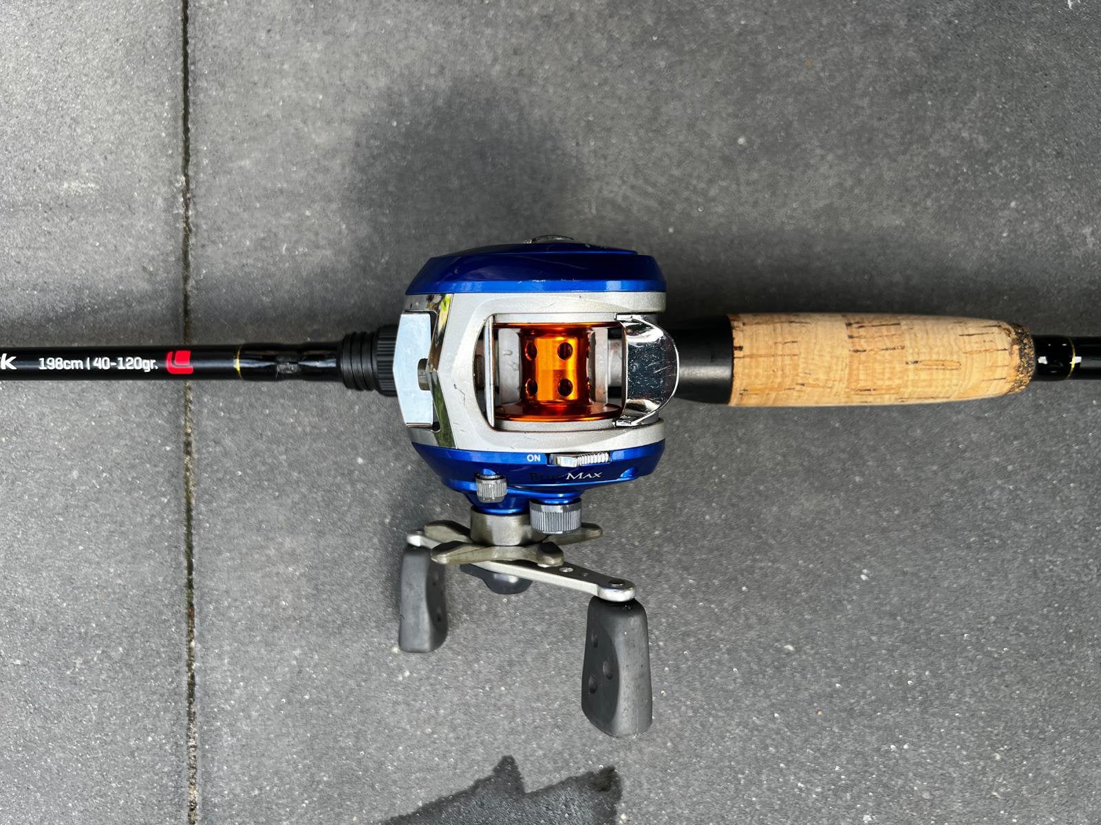 Baitcaster ULTIMATE CAST & JERK, Ophalen, Zo goed als nieuw, Werphengel