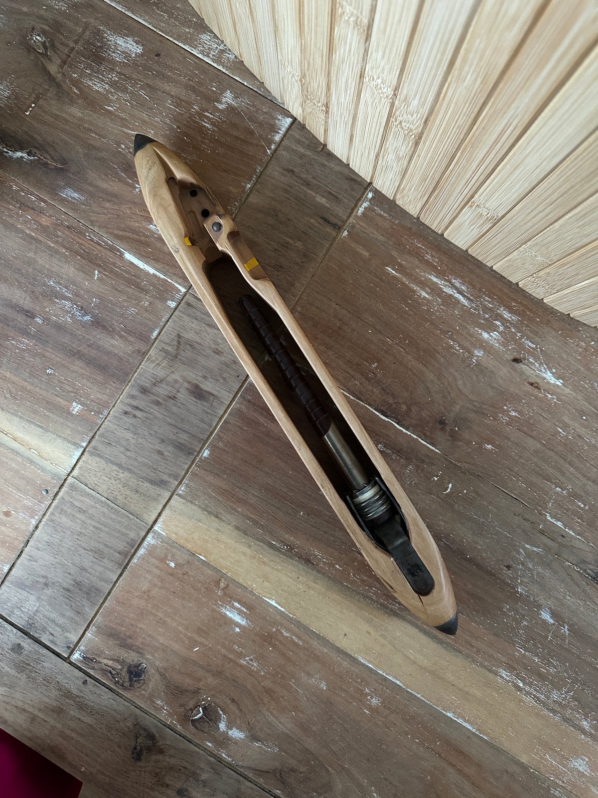 Houten weefspoel met metalen binnenwerk, Ophalen of Verzenden, Gebruikt, Overige typen