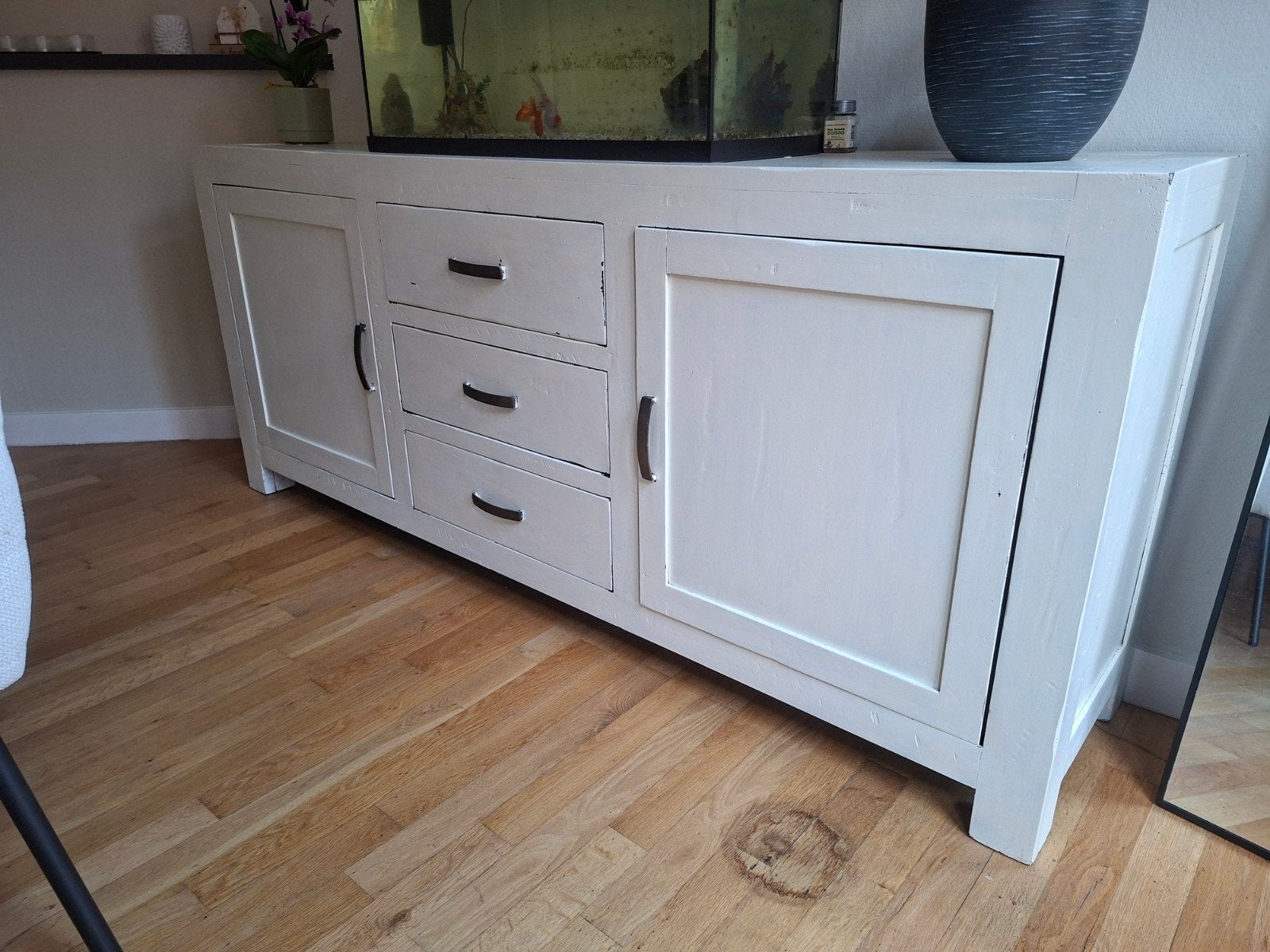 Antieke zware kast - Wit dressoir met lades en deuren, Antiek en Kunst, Ophalen