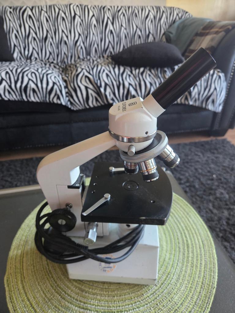 Electrische Microscoop, Ophalen