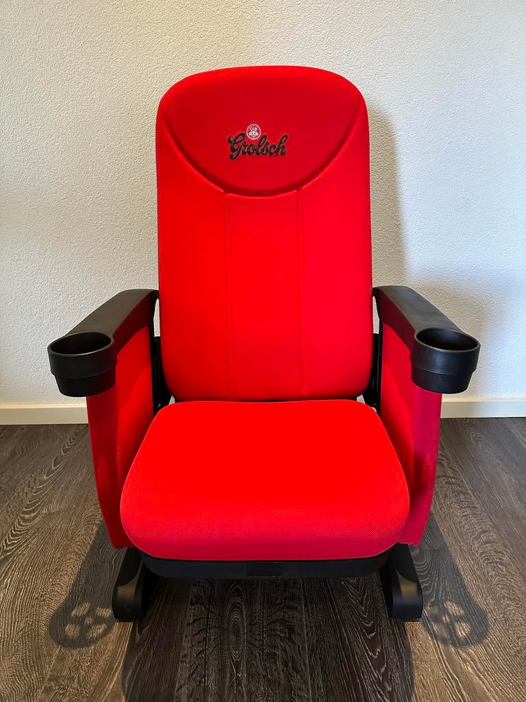 Bioscoopstoel Grolsch - Unieke Rode Stoel met Bekerhouders, Huis en Inrichting, Stoelen, Ophalen of Verzenden, Zo goed als nieuw
