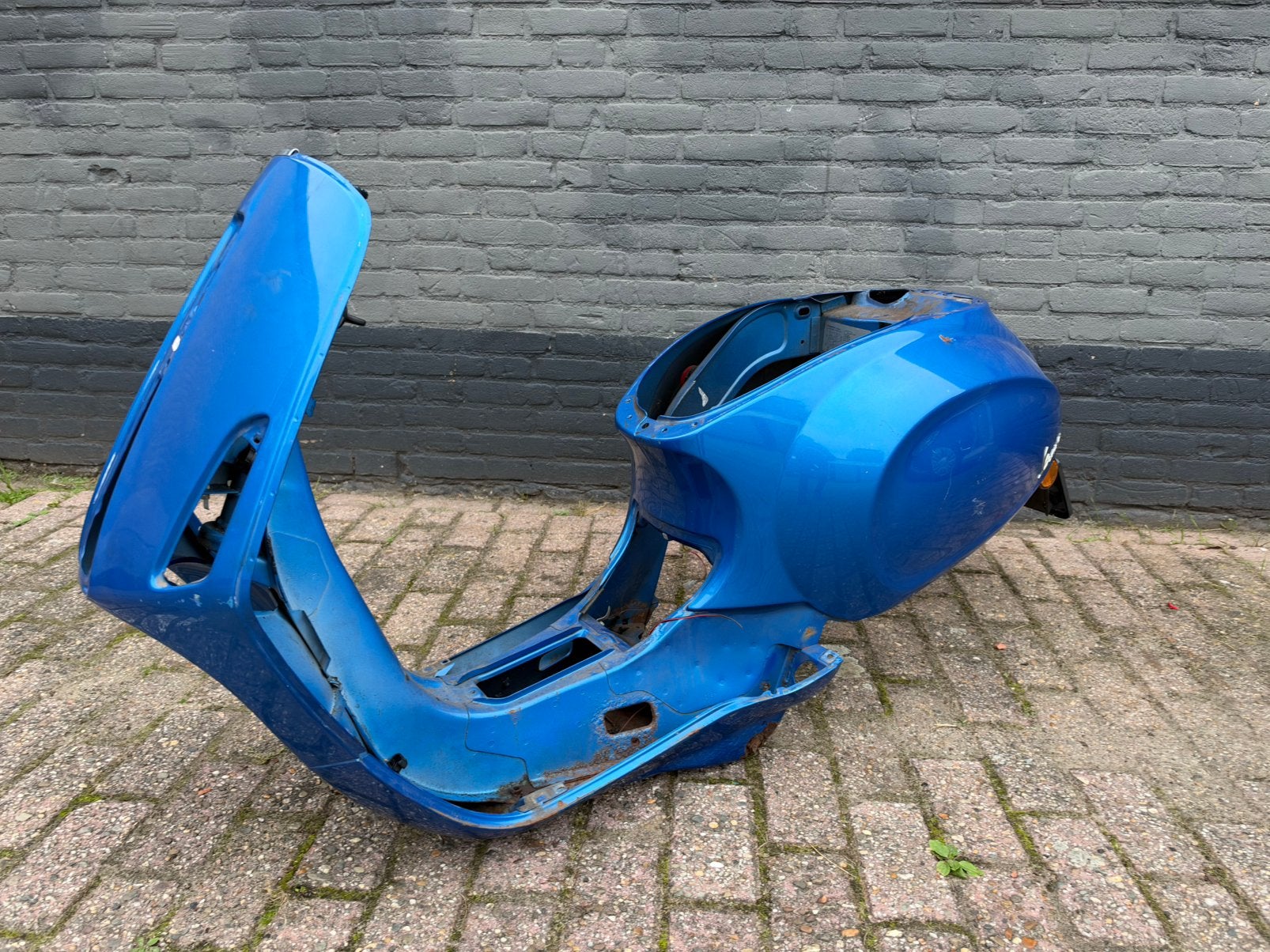 VESPA SPRINT-PRIMAVERA 45KM FRAME MET KENTEKEN EN FACTUUR!!, Fietsen en Brommers, Ophalen, Overige modellen, Maximaal 45 km/u